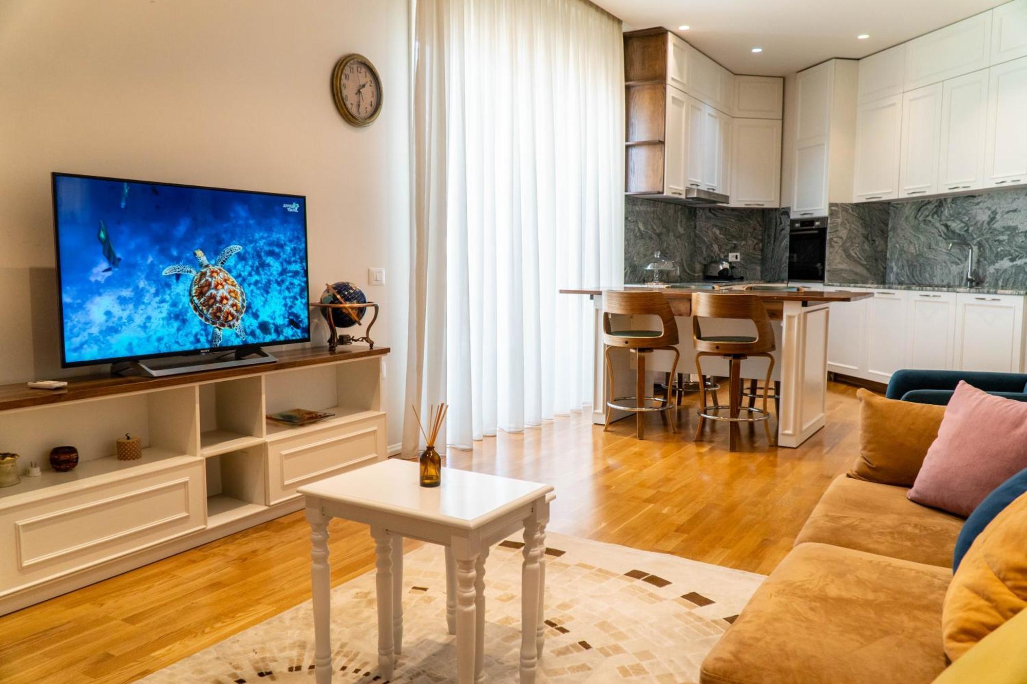 Signature 12 Apartment *
